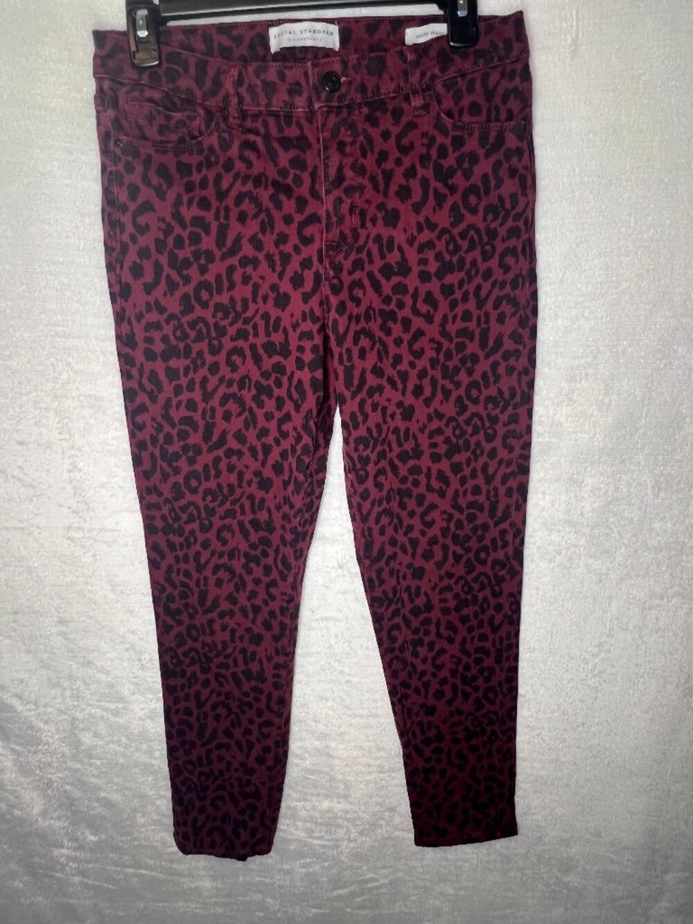 SOCIAL STANDARD SANCTUARY CHEETAH PRINT MERLOT ANKLE SKINNY SZ 8